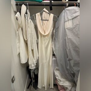 Elegant Ivory Backless Bridal Dress